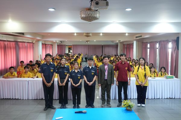โรงเรียนปรีชานุศาสน์